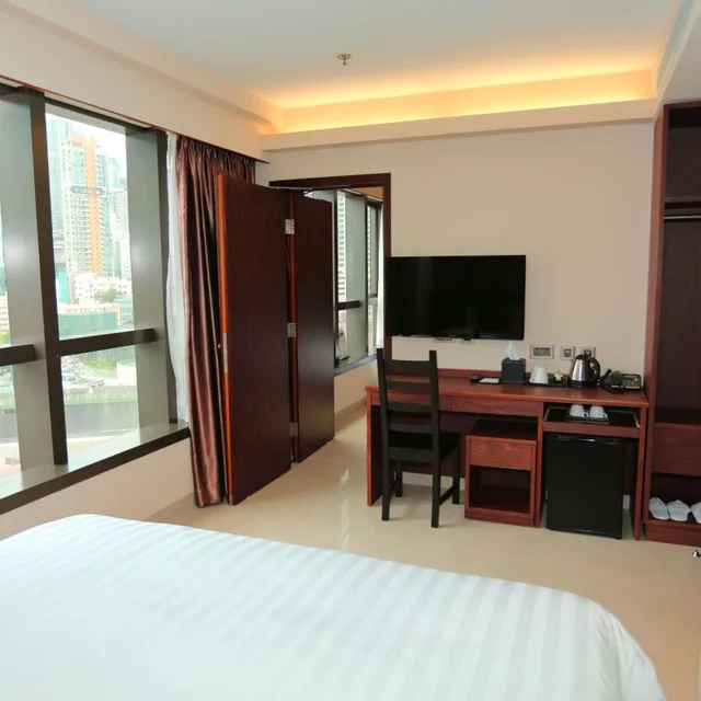 Family Suite, Deluxe, WE Hotel 2/4