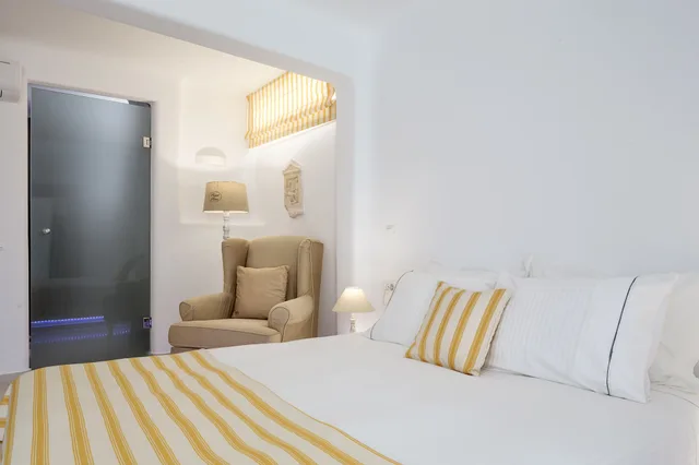 Residence, 2 King Beds, Outdoor Jetted Tub, Sofa، Colours Of Mykonos 4/8