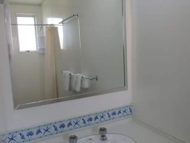2 Bedrooms, Apartment, 1 Double and 4 Single Beds، Commodore Court Motel 7/7