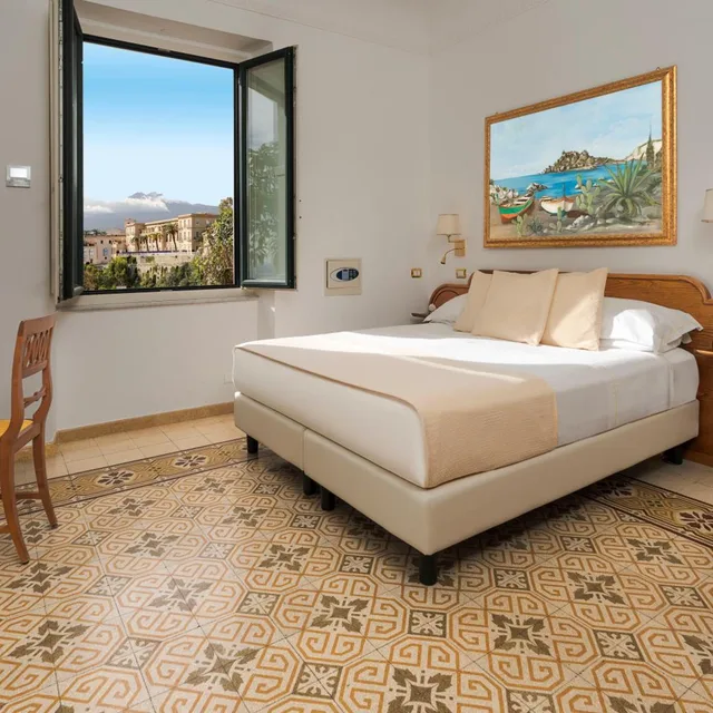 غرفة سوبيريور بسرير مزدوج بإطلالة جزئية على البحر، Hotel Villa Schuler 1/6