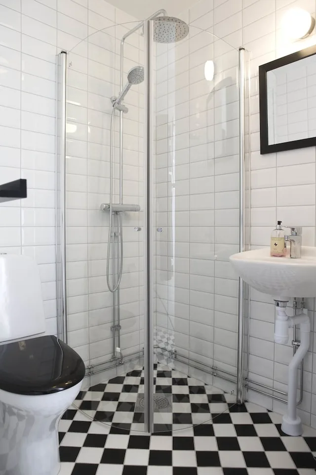 غرفة قياسية بسرير مزدوج، Hotell Bla Blom 3/3