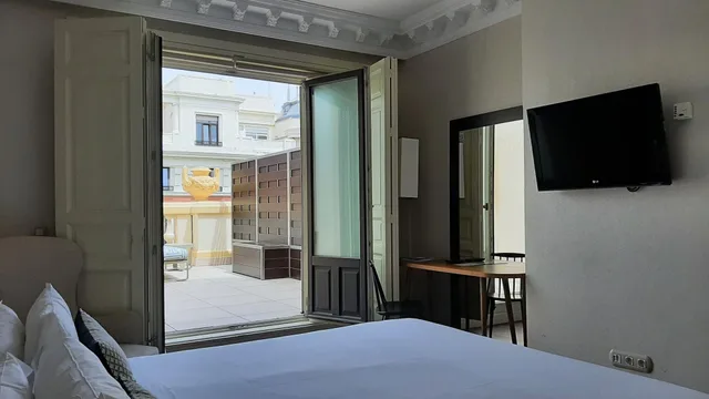 غرفة بريميوم بشرفة، Hotel Sardinero Madrid 3/5
