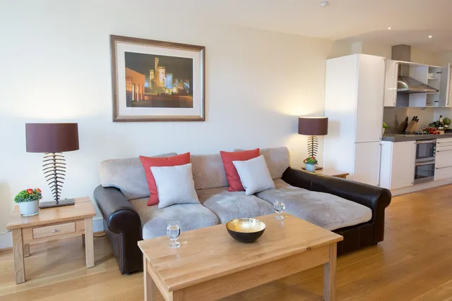 شقة تنفيذية بإطلالة على المدينة بغرفة نوم واحدة بمطبخ، Highland Apartments By Mansley 7/8