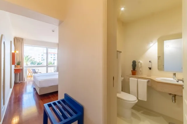 غرفة بسرير مزدوج بإطلالة على البحر، Wot Lagos Montemar Soul 10/10