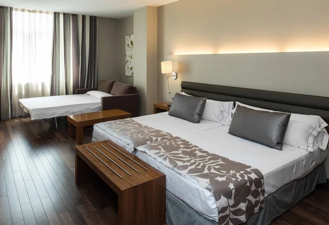 غرفة عائلية، Hotel Catalonia Ramblas 2/9