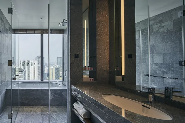 غرفة بريستيج بسرير كينج في طابق مرتفع، The Okura Tokyo 3/3
