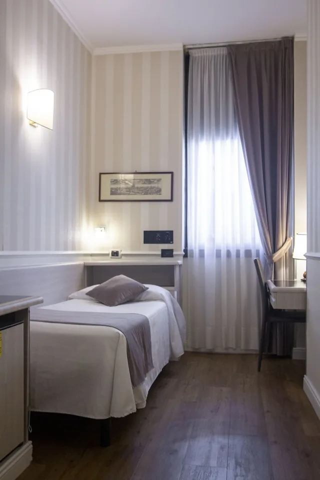 غرفة قياسية مفردة، Flora Hotel Milan 4/11