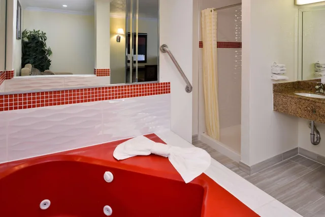 غرفة بسرير كينج، Americas Best Value Inn Rialto 3/6