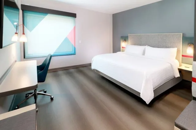 avid hotel Queretaro Centro Sur by IHG، سانتياغو دي كويريتارو 14/50