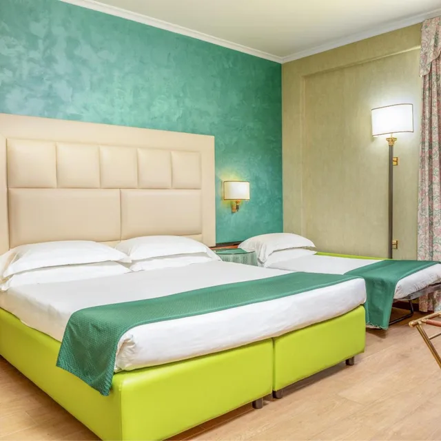 غرفة ثلاثية، Hotel Principe 1/9