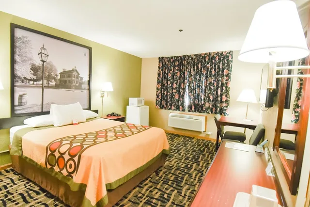غرفة قياسية بسرير كوين، Super 8 by Wyndham McLean/Bloomington SW 1/10