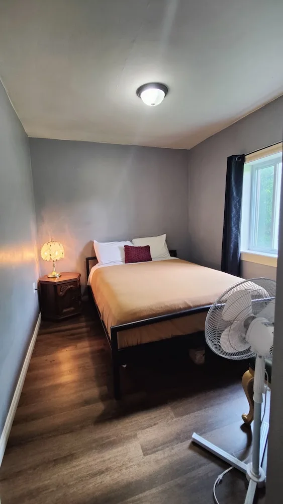 غرفة عائلية بسريرين مزدوجين، Tulip Motel 4/7
