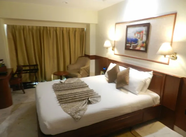 2 Bedrooms, Suite, 2 Queen Beds, Regenta Place The Emerald 2/10