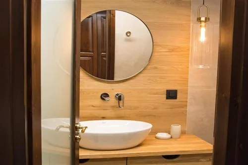 Twin/Double Room - Pool or Garden View, Sunrise Hotel 1/1