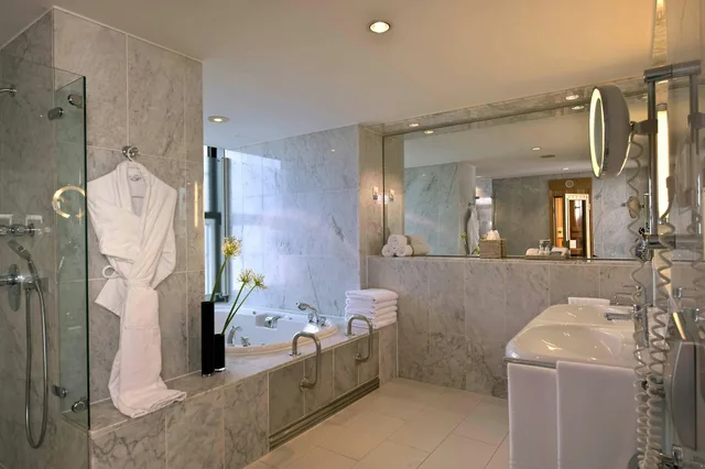 غرفة فاخرة، SHERATON BERLIN GRAND HOTEL ESPLANADE 2/3