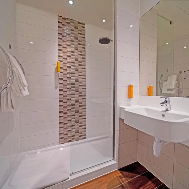 Connecting, Family, Premier Inn Dubai Al Jaddaf 6/6
