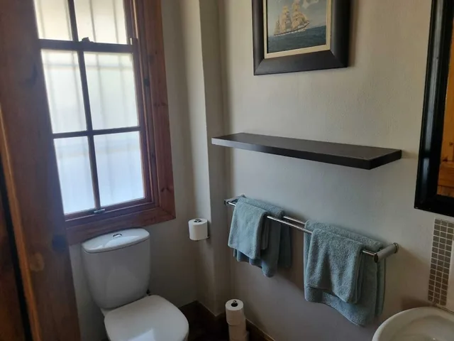 غرفة قياسية بسريرين منفصلين، Ashanti Guest House Gardens Hostel 3/3