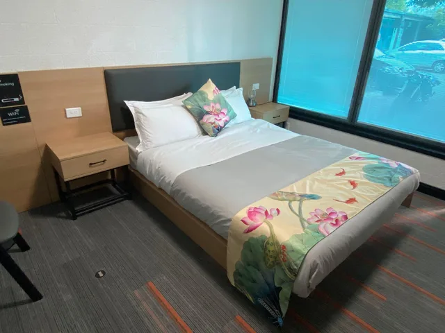غرفة قياسية بسرير مزدوج، Jasper Motor Inn 2/2