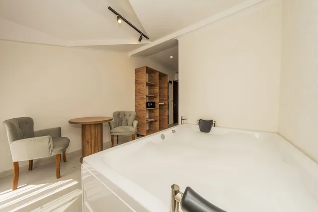 غرفة بسرير مزدوج بجاكوزي، Katre Hotel Oludeniz 6/9