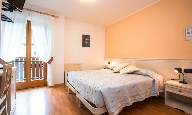 غرفة قياسية بسرير كوين، Albergo Maggiorina 2/3