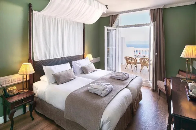 غرفة بإطلالة على البحر، ROCK HOTEL 2/2