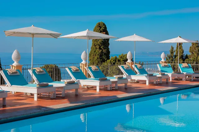 غرفة بريميوم بإطلالة على البحر بشرفة، Grand Hotel San Pietro 1/1