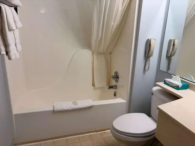 غرفة بسرير كينج، Fairbridge Inn & Suites Miles City 4/7