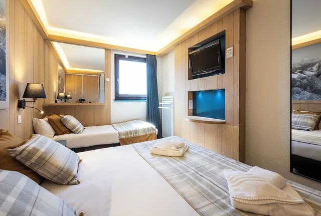 غرفة سوبيريور ثلاثية بسرير مزدوج وسرير فردي، Mmv Hotel Club Les Berges 2/5