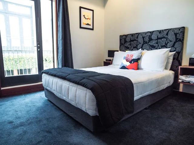 استوديو بسرير كوين بحمام خاص، U Boutique Hotel Wellington, SureStay Collection by BW 2/4