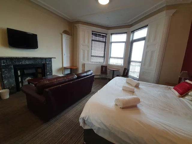 Room, King Bed, Sea View, The York Hotel 3/4
