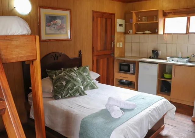 Log, Cabin، Olifants River Lodge 2/5