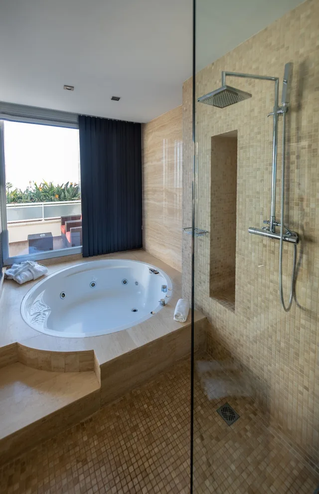Suite, 1 Double and 3 Single Beds, Sea View، Gran Palas Hotel 3/3