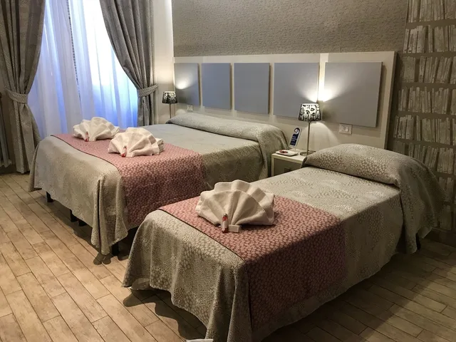 غرفة سوبيريور ثلاثية بسرير مزدوج وسرير فردي بجاكوزي، Five Rooms Rome 3/10