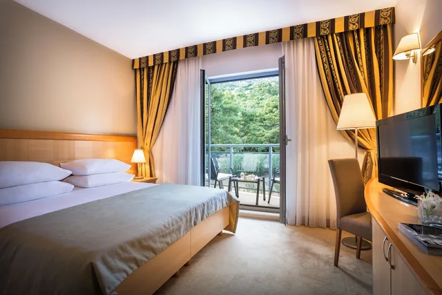 غرفة سوبيريور بسرير كوين بشرفة، Aminess Vival Grand Azur Hotel 3/5