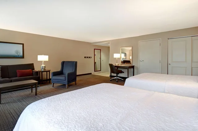 جناح استوديو، Hampton Inn & Suites Alexandria Old Town Area South 6/10