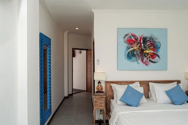 غرفة سوبيريور بسرير كوين، Komodo Suites Downtown 2/6