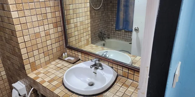 غرفة ديلوكس بسرير كينج بشرفة، Safari Riviera Resort 5/5