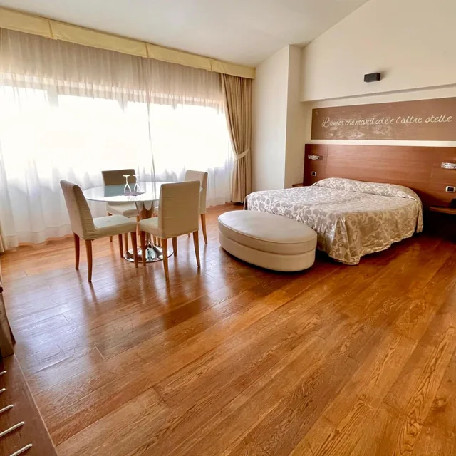 جناح ملكي، Hotel Lovere Resort And Spa 2/3