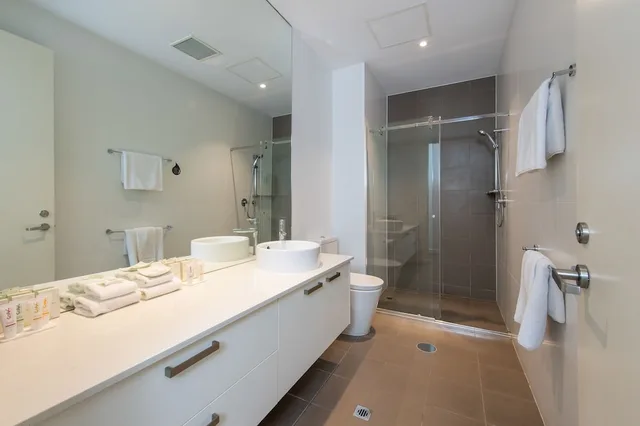 1 Bedroom, Central, Apartment, Queen Bed، MAWSON LAKES HOTEL 1/1