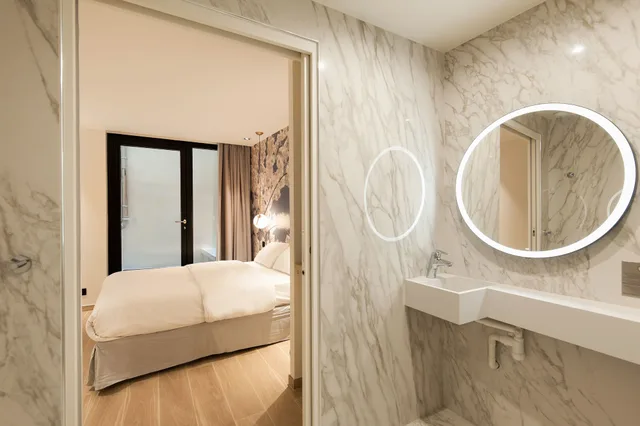 Classic, Double Bed, Patio, Accessible, Hotel Au Coeur Du Marais 4/4