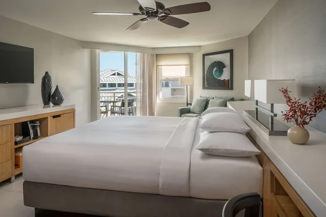 غرفة بسرير كينج، Hyatt Centric Key West Resort and Spa 2/6