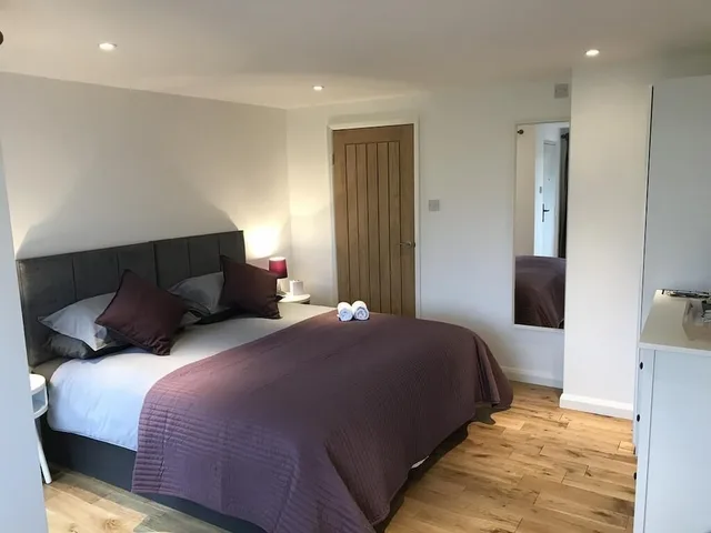 جناح بسرير كينج بإطلالة على الحديقة، Tor Spa Retreat 1/2