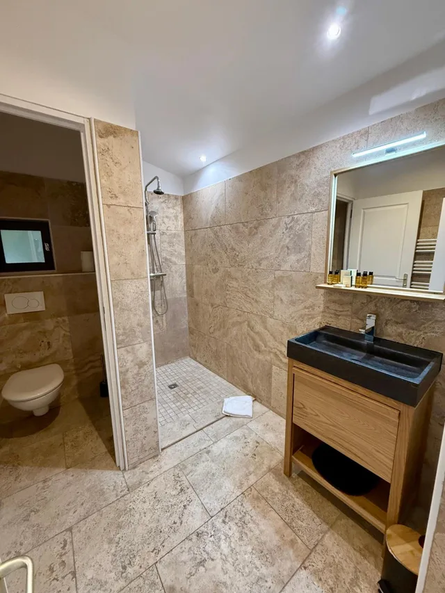 Suite, King Bed, Hot Tub, Le Mas Provencal 7/7