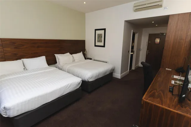 Family, 2 Double Beds, Aston Hall Hotel, BW Signature Collection 1/2