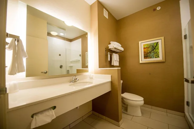 جناح بسرير كينج، Fairfield Inn Suites Cambridge 9/9
