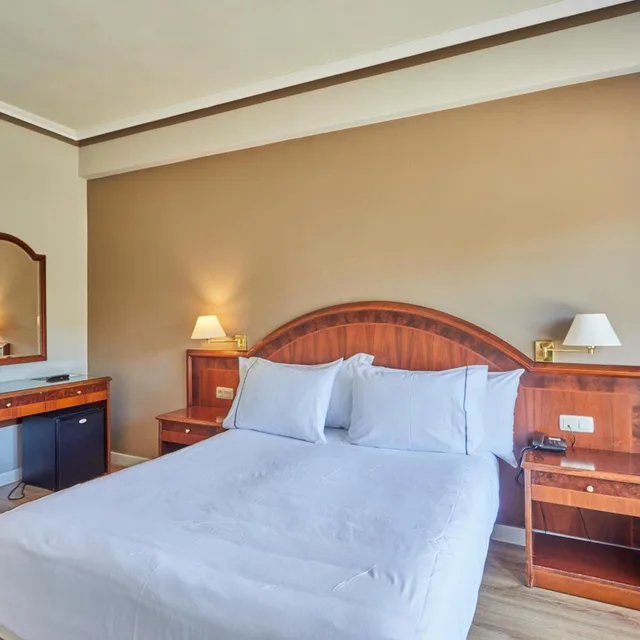غرفة سوبيريور بسرير فردي بإطلالة على البحر بشرفة، Gran Hotel del Sella 6/10