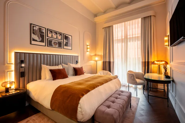 غرفة سوبيريور بسرير مزدوج بشرفة، The Manor Amsterdam 1/6
