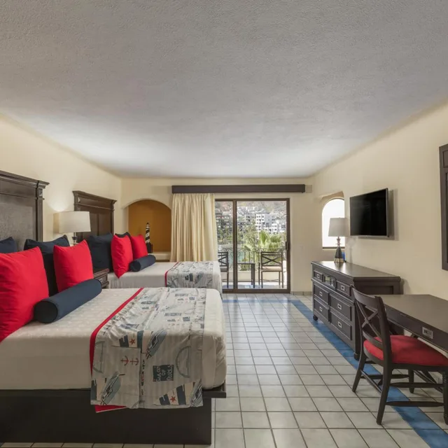 Nautical 2 Br Suite، Marina Fiesta Resort and Spa 2/4