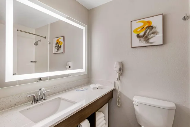 غرفة بسريرين كوين، Comfort Inn & Suites Clemson - University Area 9/10