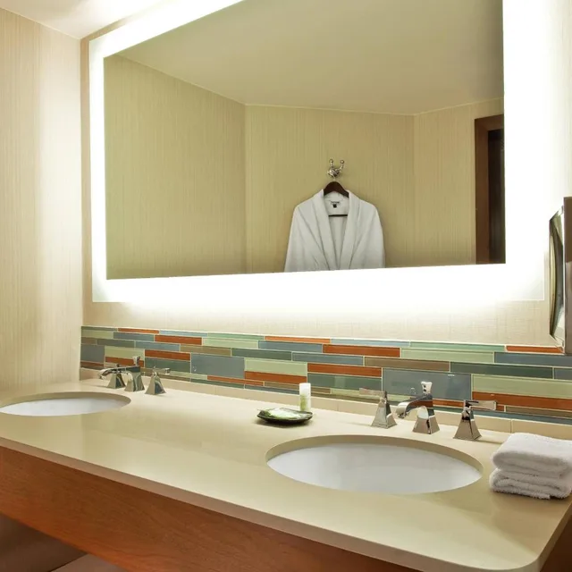 1 Bedroom, Suite, King Bed, Island View, Sofa، The Westin Hilton Head Island Resort and Spa 3/3
